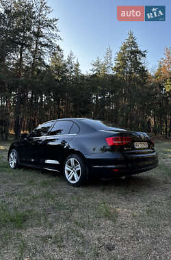 Седан Volkswagen Jetta 2014 в Змиеве