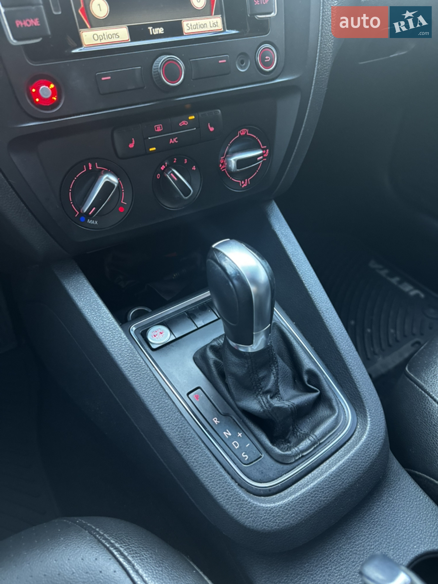 2014 Volkswagen Jetta - мініатюра 28