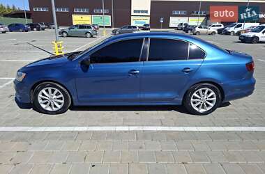 Седан Volkswagen Jetta 2016 в 