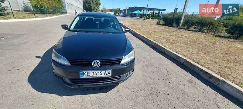 Седан Volkswagen Jetta 2014 в Днепре