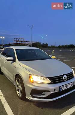 Volkswagen Jetta 2011