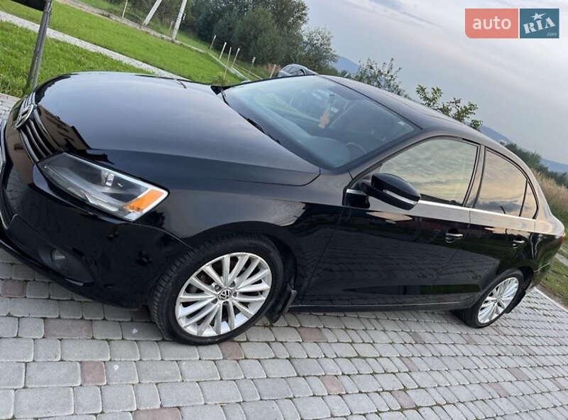Седан Volkswagen Jetta 2012 в Дрогобичі