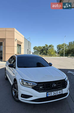 Седан Volkswagen Jetta 2019 в 