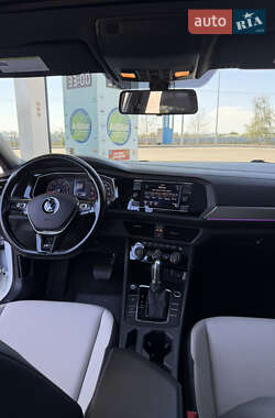 Седан Volkswagen Jetta 2019 в 