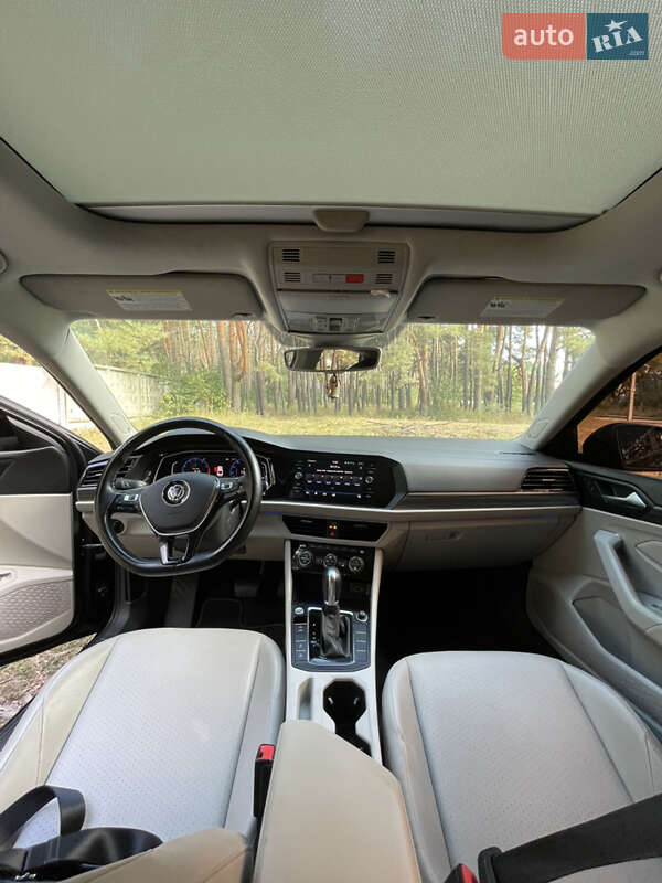Седан Volkswagen Jetta 2018 в Киеве