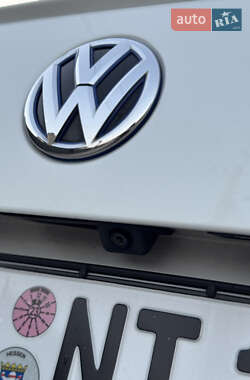 Седан Volkswagen Jetta 2013 в 