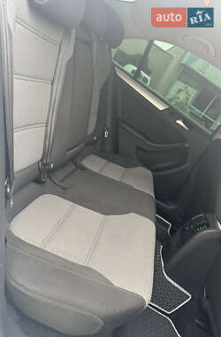 Седан Volkswagen Jetta 2013 в 