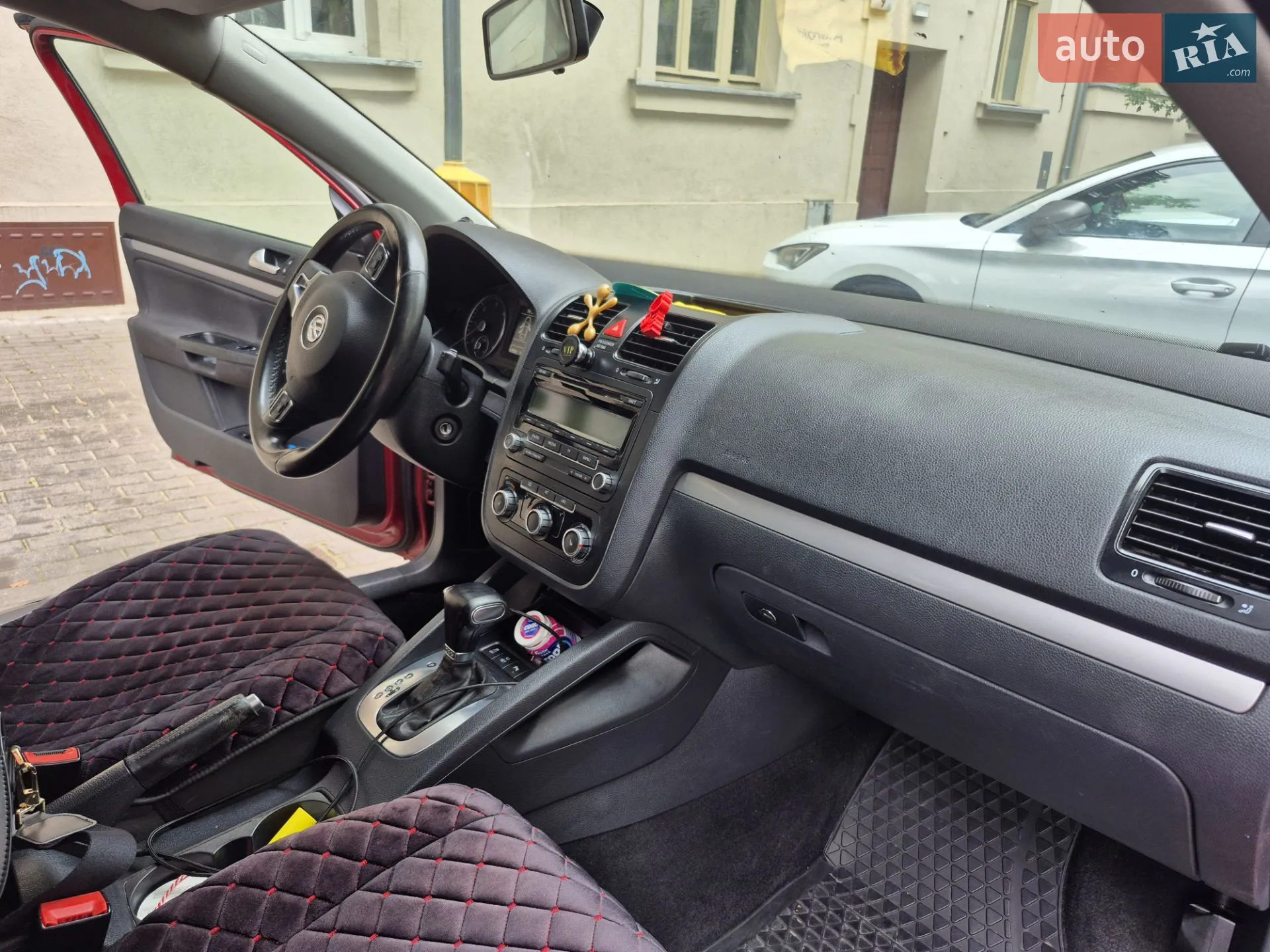 2010 Volkswagen Jetta - мініатюра 3