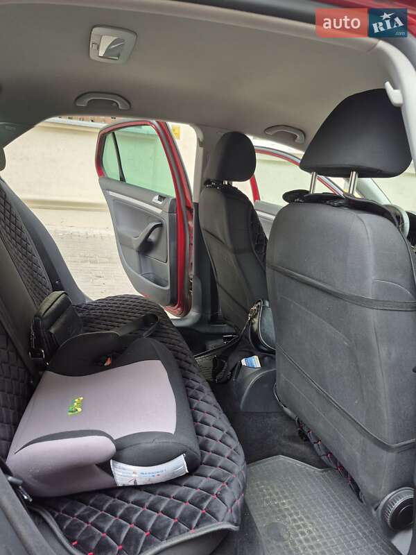 Седан Volkswagen Jetta 2010 в Житомире