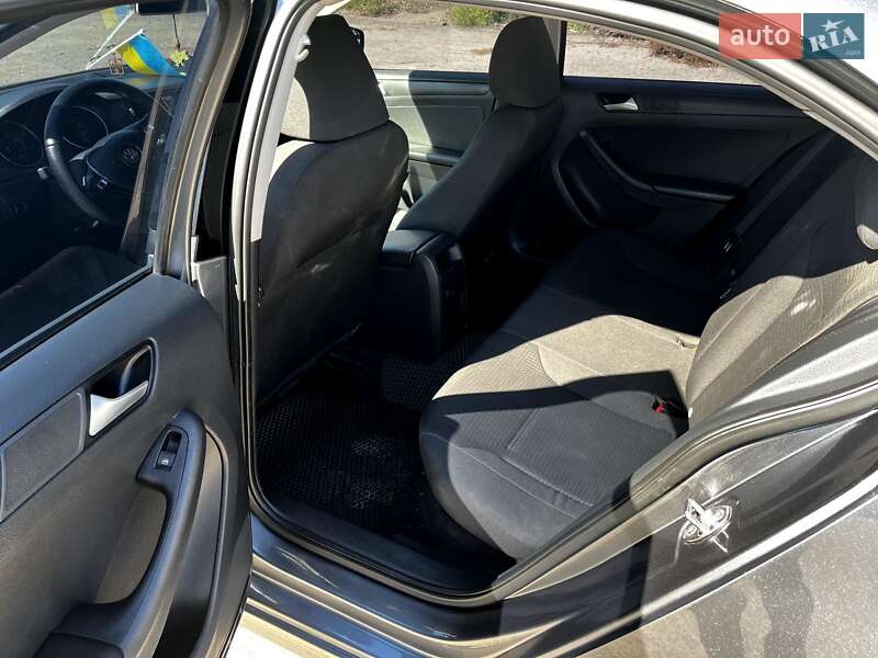 Седан Volkswagen Jetta 2014 в Сумах
