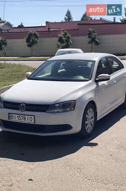 Седан Volkswagen Jetta 2013 в Полтаві