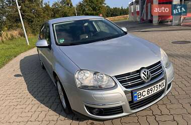 Седан Volkswagen Jetta 2009 в Стрые