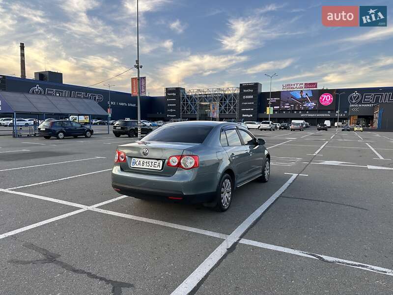 Седан Volkswagen Jetta 2008 в Києві фото 5 Седан Volkswagen Jetta 2008 в Києві