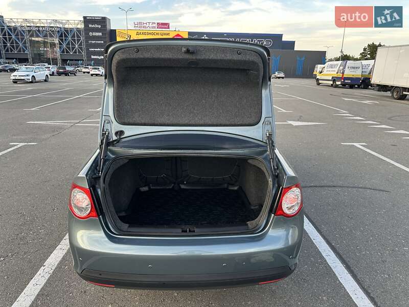 Седан Volkswagen Jetta 2008 в Києві фото 10 Седан Volkswagen Jetta 2008 в Києві