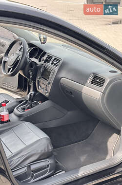 Седан Volkswagen Jetta 2017 в 