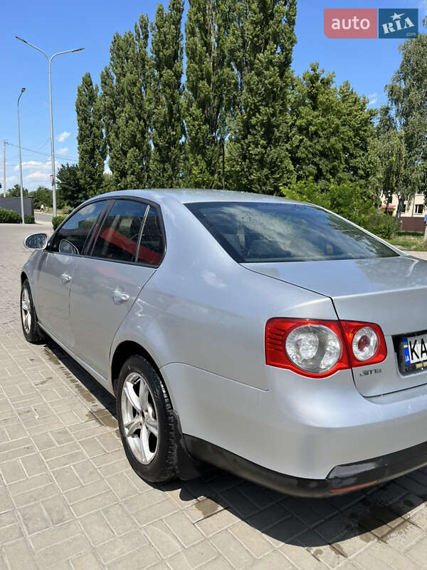 Седан Volkswagen Jetta 2006 в Киеве фото 2 Седан Volkswagen Jetta 2006 в Киеве