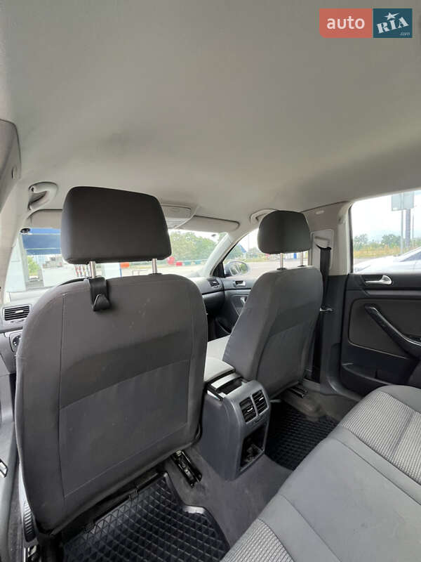Седан Volkswagen Jetta 2006 в Киеве фото 6 Седан Volkswagen Jetta 2006 в Киеве