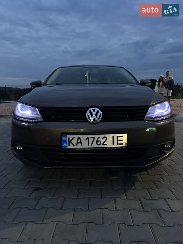 Седан Volkswagen Jetta 2011 в Виннице