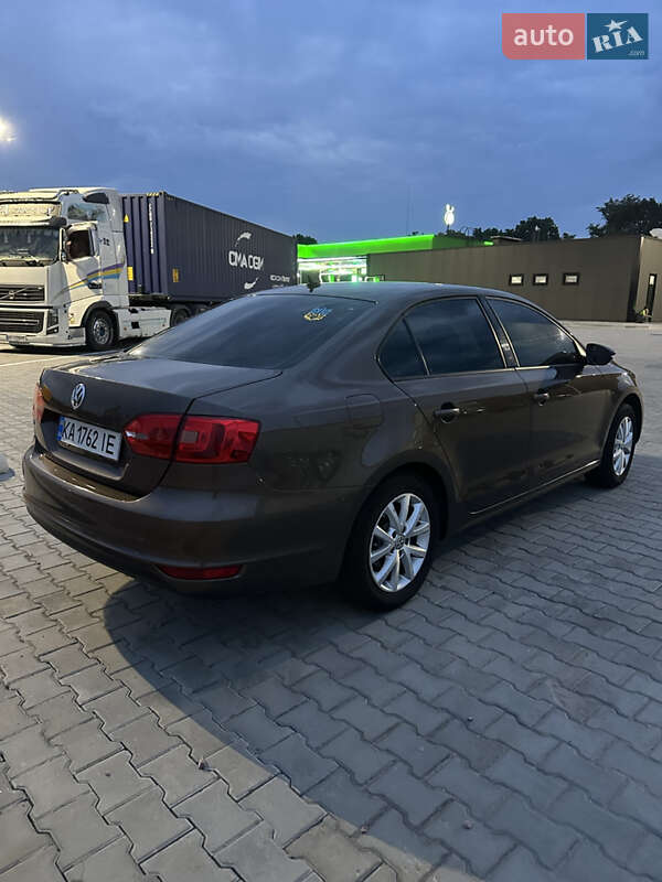 Седан Volkswagen Jetta 2011 в Виннице