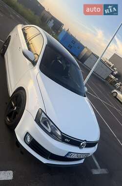 Седан Volkswagen Jetta 2013 в Киеве