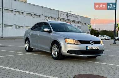 Седан Volkswagen Jetta 2011 в 