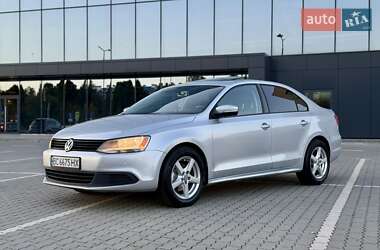 Седан Volkswagen Jetta 2011 в 