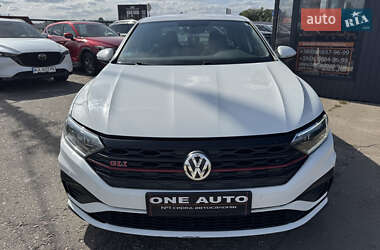 Седан Volkswagen Jetta 2019 в 