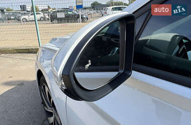 Седан Volkswagen Jetta 2019 в 