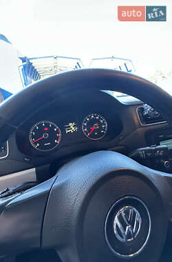 Седан Volkswagen Jetta 2012 в 