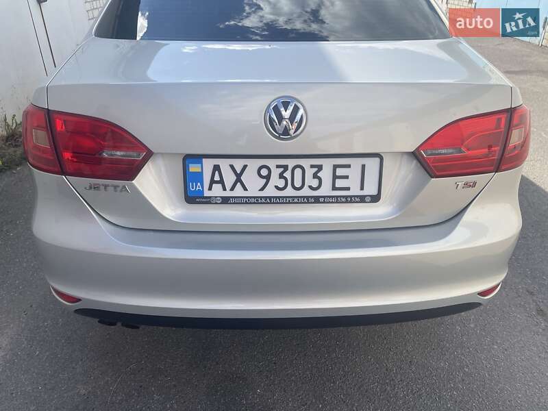 Седан Volkswagen Jetta 2011 в Харкові