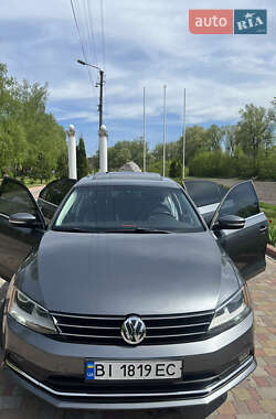 Седан Volkswagen Jetta 2016 в Миргороді