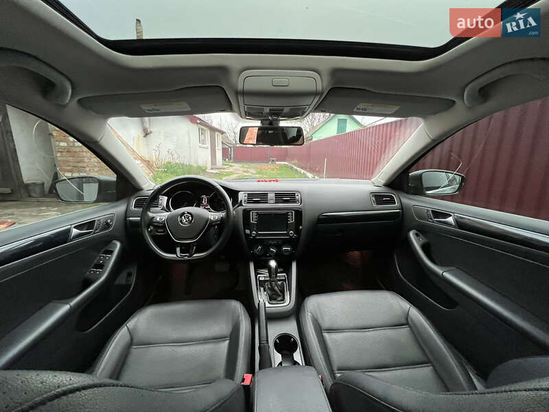 Седан Volkswagen Jetta 2016 в Миргороді