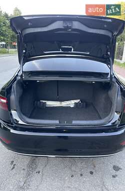 Седан Volkswagen Jetta 2020 в 
