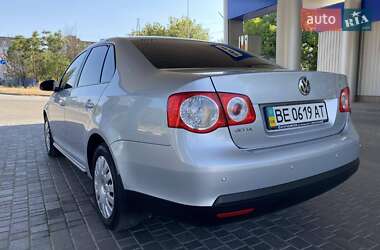 Седан Volkswagen Jetta 2009 в 