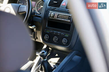 Седан Volkswagen Jetta 2007 в 