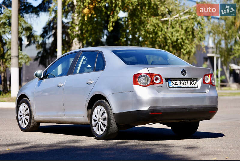 Седан Volkswagen Jetta 2007 в Кривом Роге