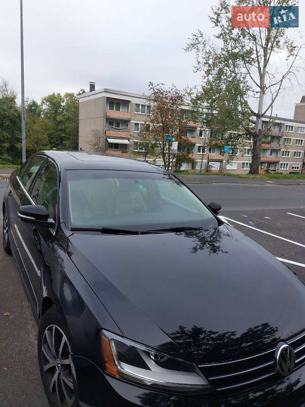 Седан Volkswagen Jetta 2016 в Одесі