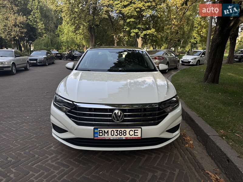 Седан Volkswagen Jetta 2018 в 