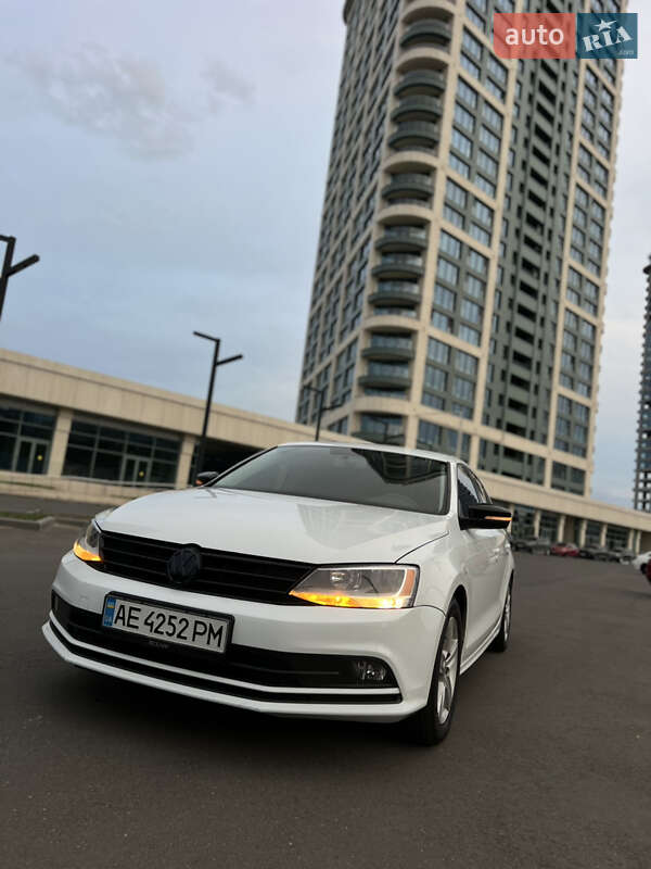 Volkswagen Jetta 2016