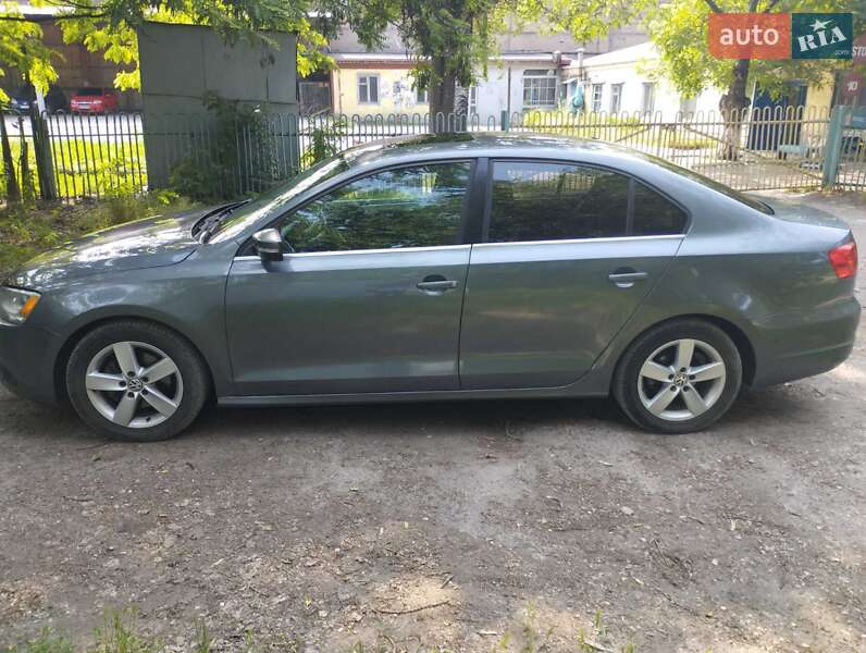 Volkswagen Jetta 2013
