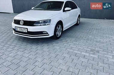 Седан Volkswagen Jetta 2016 в Львове