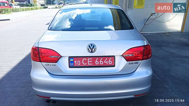 Седан Volkswagen Jetta 2011 в Броварах