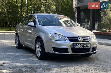Седан Volkswagen Jetta 2006 в Тернополе
