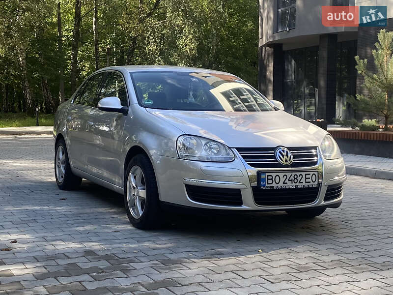 Седан Volkswagen Jetta 2006 в 