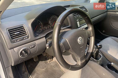 Седан Volkswagen Jetta 2006 в 