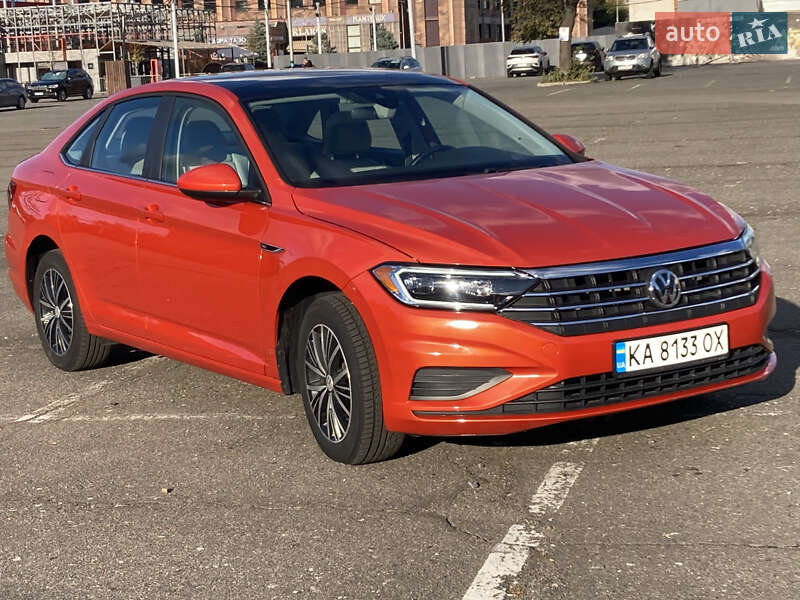 Седан Volkswagen Jetta 2019 в Києві