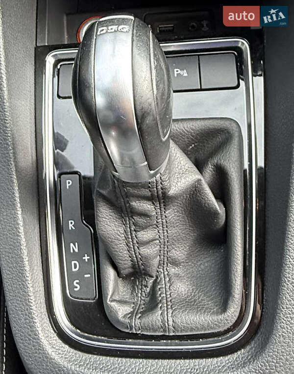 Седан Volkswagen Jetta 2016 в Киеве