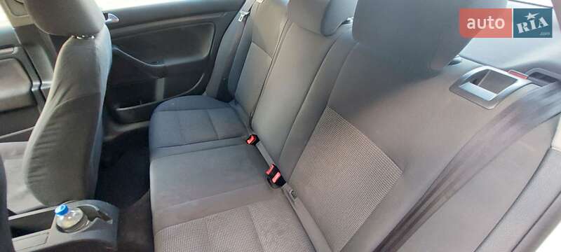 Седан Volkswagen Jetta 2007 в Києві