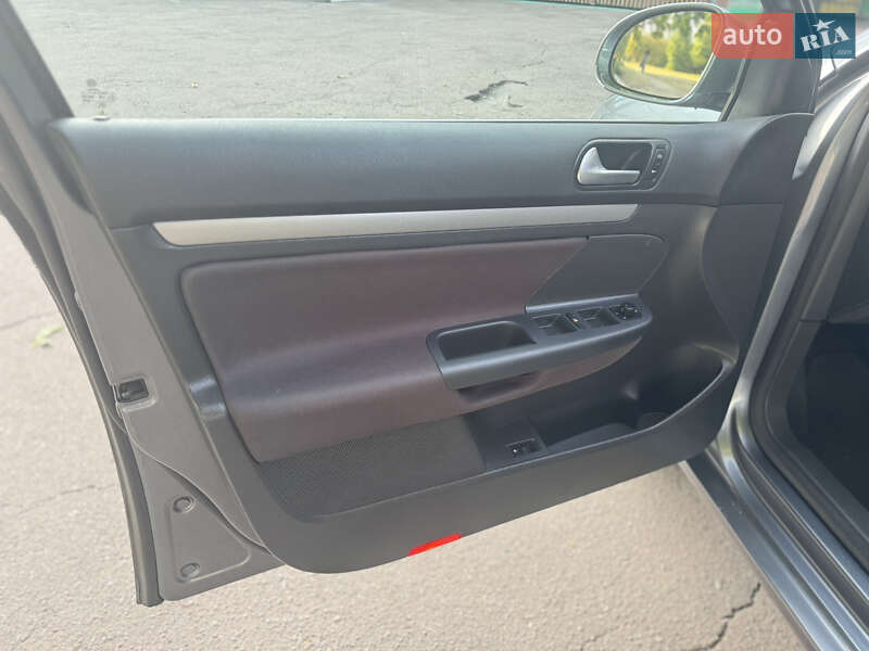 Седан Volkswagen Jetta 2007 в Рівному