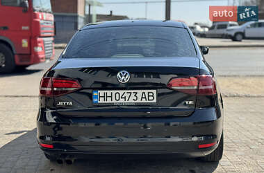 Седан Volkswagen Jetta 2016 в 